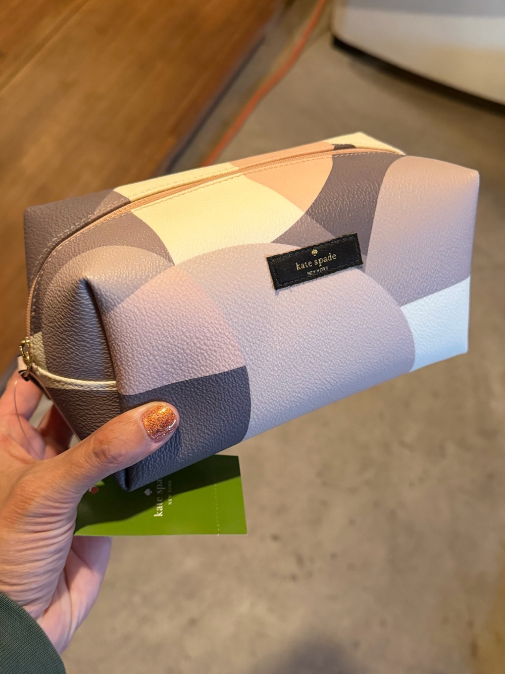 NWT Kate spade 2 PIECE SET Pink, Cream & Gray Geometric Tote with Matching Pouch - Picture 8 of 11